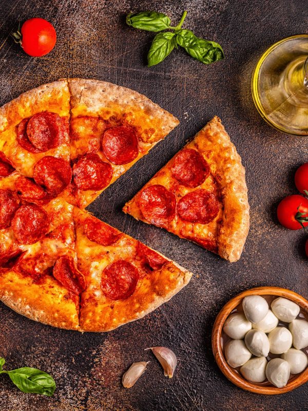 pepperoni-pizza-with-ingredients pepperoni-pizza-with-ingredients